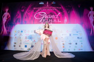 Nữ hoàng Hoa hậu Thẩm mỹ Việt Nam 2024 đóng góp vì thế giới phụ nữ tỏa sáng và thành công