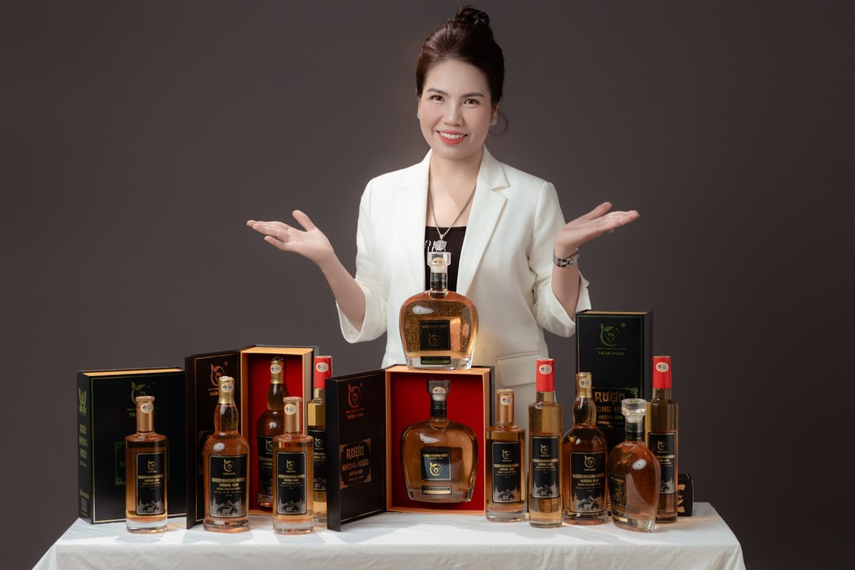 Rượu Nhung Hươu Trầm Nhân Hương Sơn